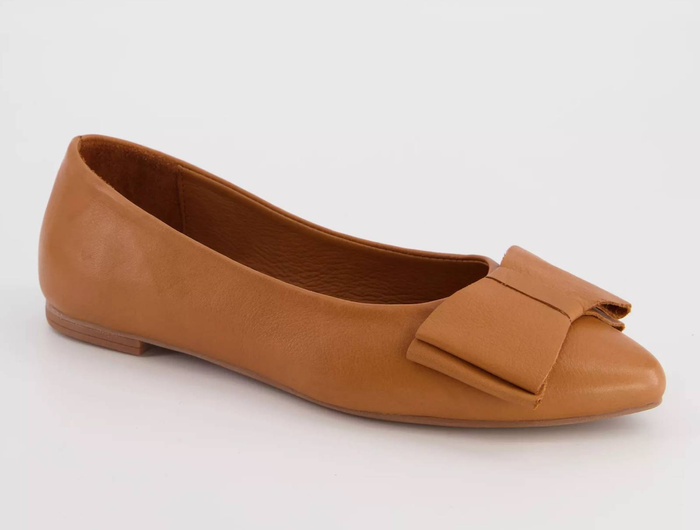 Baleriny damskie gładkie w kolorze brązowym Venezia
