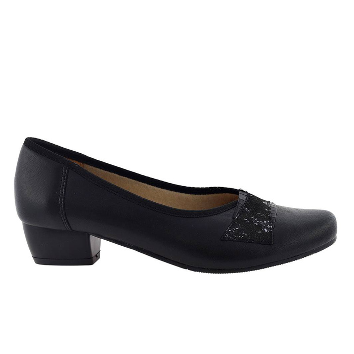 Жіночі чорні шкіряні туфлі Galant на низькому каблуці
