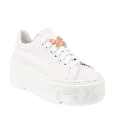 Sneakersy skórzane białe z motylkiem na sznurówkach Nobo