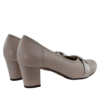 Модні шкіряні човники на високих підборах бежевого кольору Galant