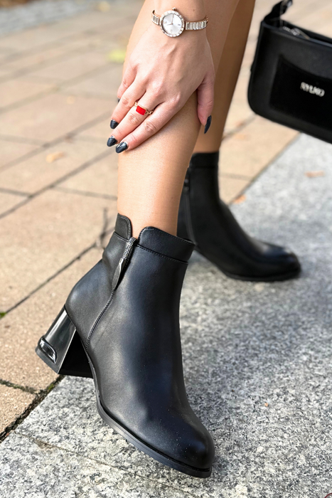 Чорні ботильйони з колодкою Потоцького