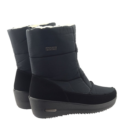 Чорні утеплені снігові черевики на платформі Progress