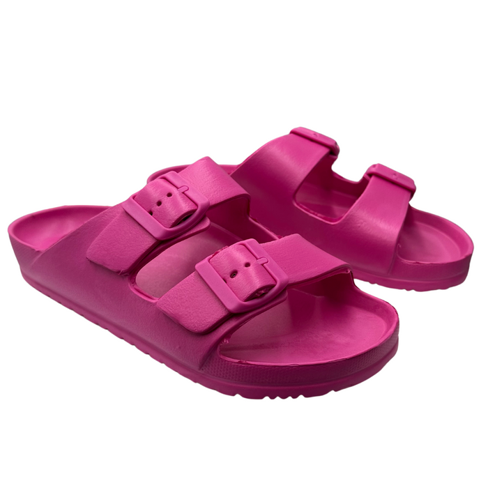 Шльопанці кольору фуксії з регульованими лямками. Новини