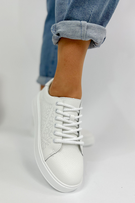 Skórzane sneakersy białe na platformie