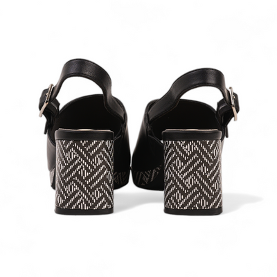 Чорні босоніжки з декоративним каблуком від Sergio Leone 