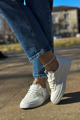 Białe damskie półbuty sportowe sznurowane