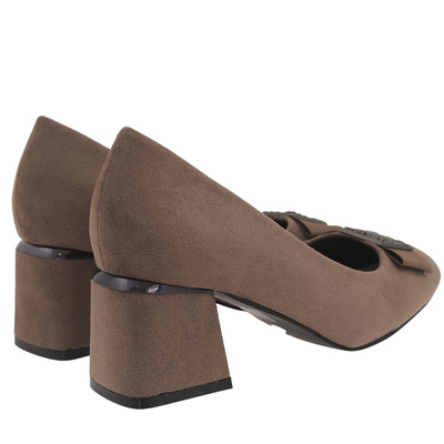 Замшеві туфлі на темно-коричневій платформі від T. Sokolski