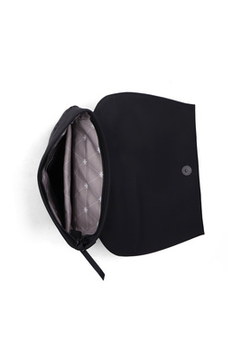 Miejski plecak czarny z ciekawym wzorem z klapą Rieker