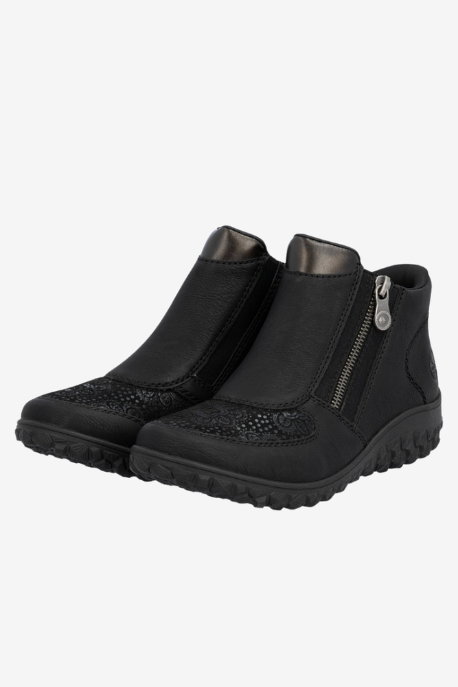 Czarne botki z ekoskóry  płaskie na zamek Rieker