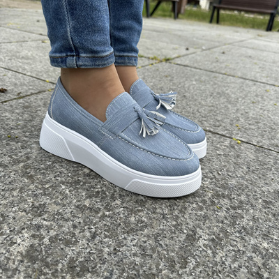 Сині туфлі з китицею на платформі M. Daszyński