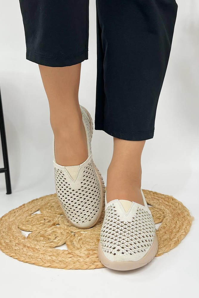 Туфлі жіночі ажурні на плоскій підошві