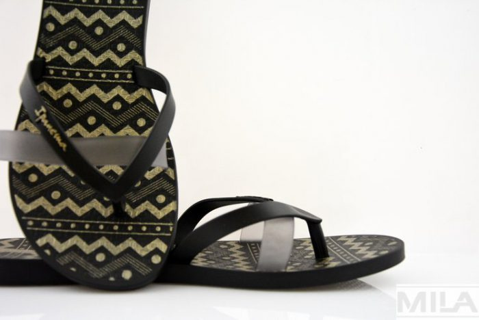 Чорно-золоті шльопанці IPANEMA 82289-24497