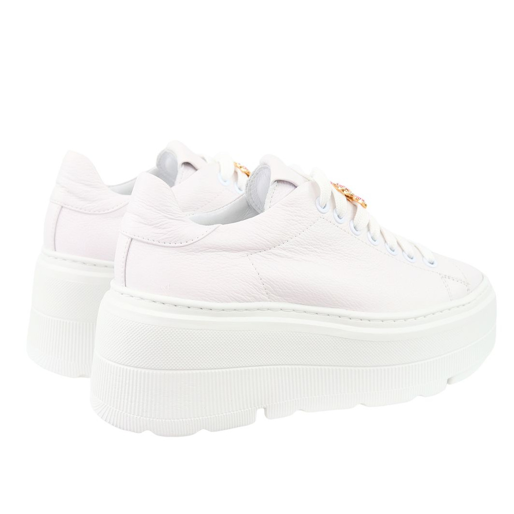 Sneakersy skórzane białe z motylkiem na sznurówkach Nobo