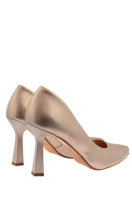 Жіночі чорні шкіряні човники з декором