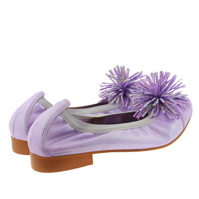 Фіолетові шкіряні балерини з помпоном від Gamis