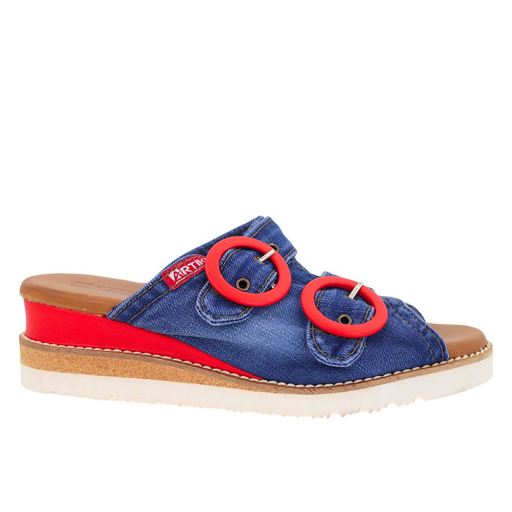 Jeansowe klapki z czerwoną klamerką na koturnie Artiker