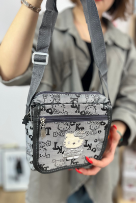 Маленька сумочка Hello Kitty для дівчинки сірого кольору