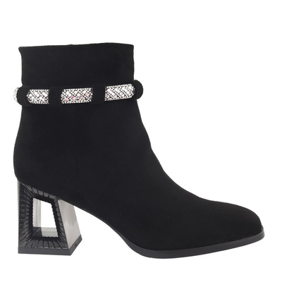 Czarne botki damskie na słupku S.Barski