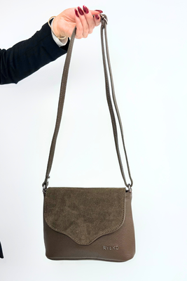 Жіноча бежева шкіряна сумочка з клапаном Ryłko