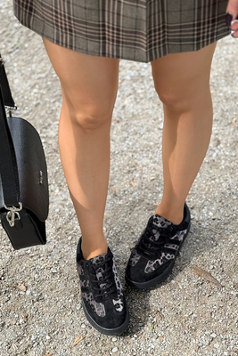 Шкіряні сліпони на танкетці на блискавці, чорні