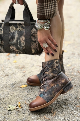 Барвисті шкіряні жіночі ботильйони Rieker 