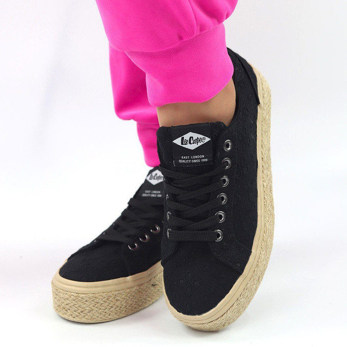 Чорні мереживні кросівки на джутовій платформі Lee Cooper