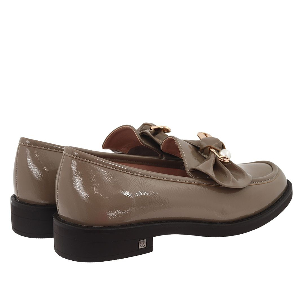 Сірі лаковані мокасини Potocki