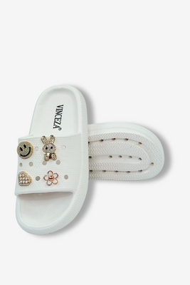 Klapki białe lekkie piankowe z aplikacjami