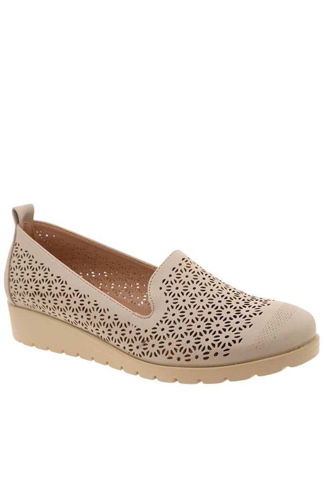 Półbuty damskie ażurowe wsuwane na niskim koturnie beżowe