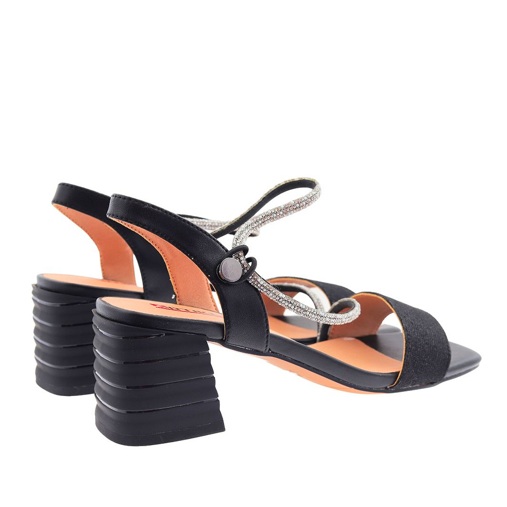 Piękne sandały czarne z paskami w cyrkonie na słupku