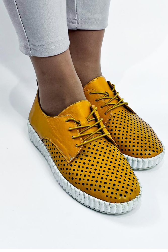Półbuty damskie skórzane ażurowe żółte na platformie