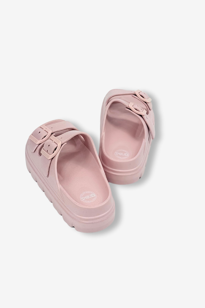 Бежеві шльопанці для басейну з регульованим ремінцем