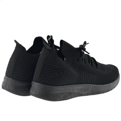Жіноче чорне спортивне взуття Новинки