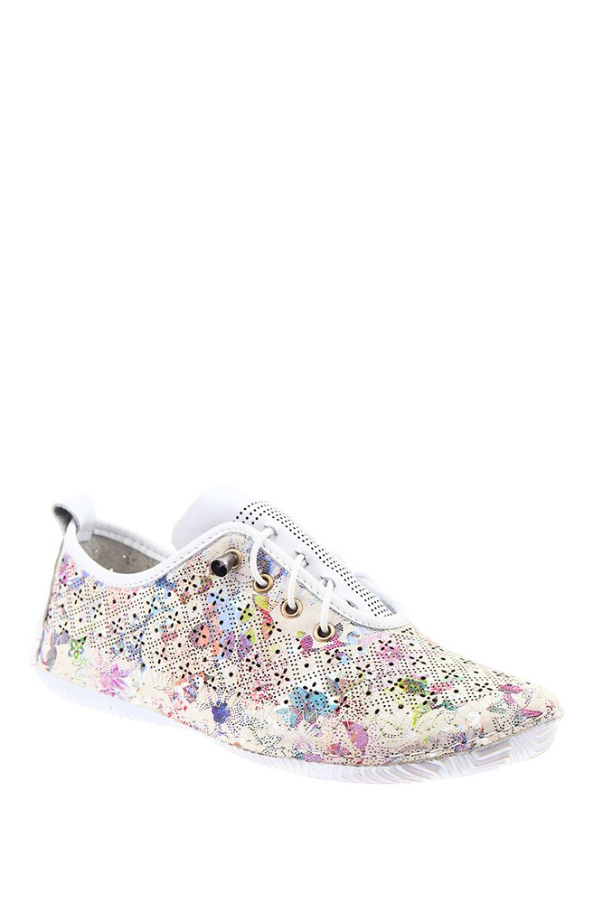 Skórzane półbuty ażurowe w kwiatowy wzór