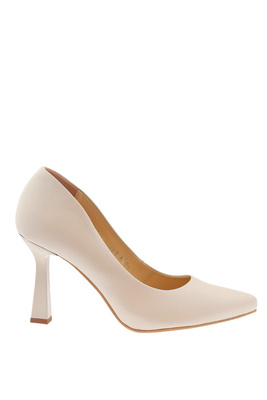 Жіночі чорні шкіряні човники з декором