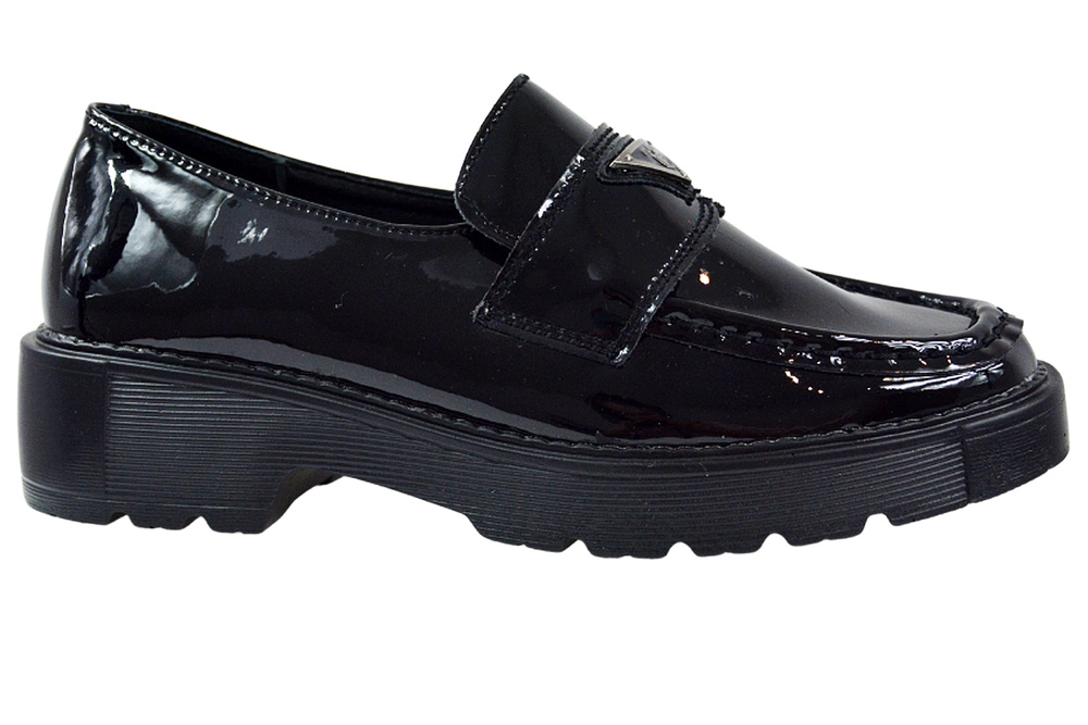 Чорні лаковані лофери Filippo DP3930/22