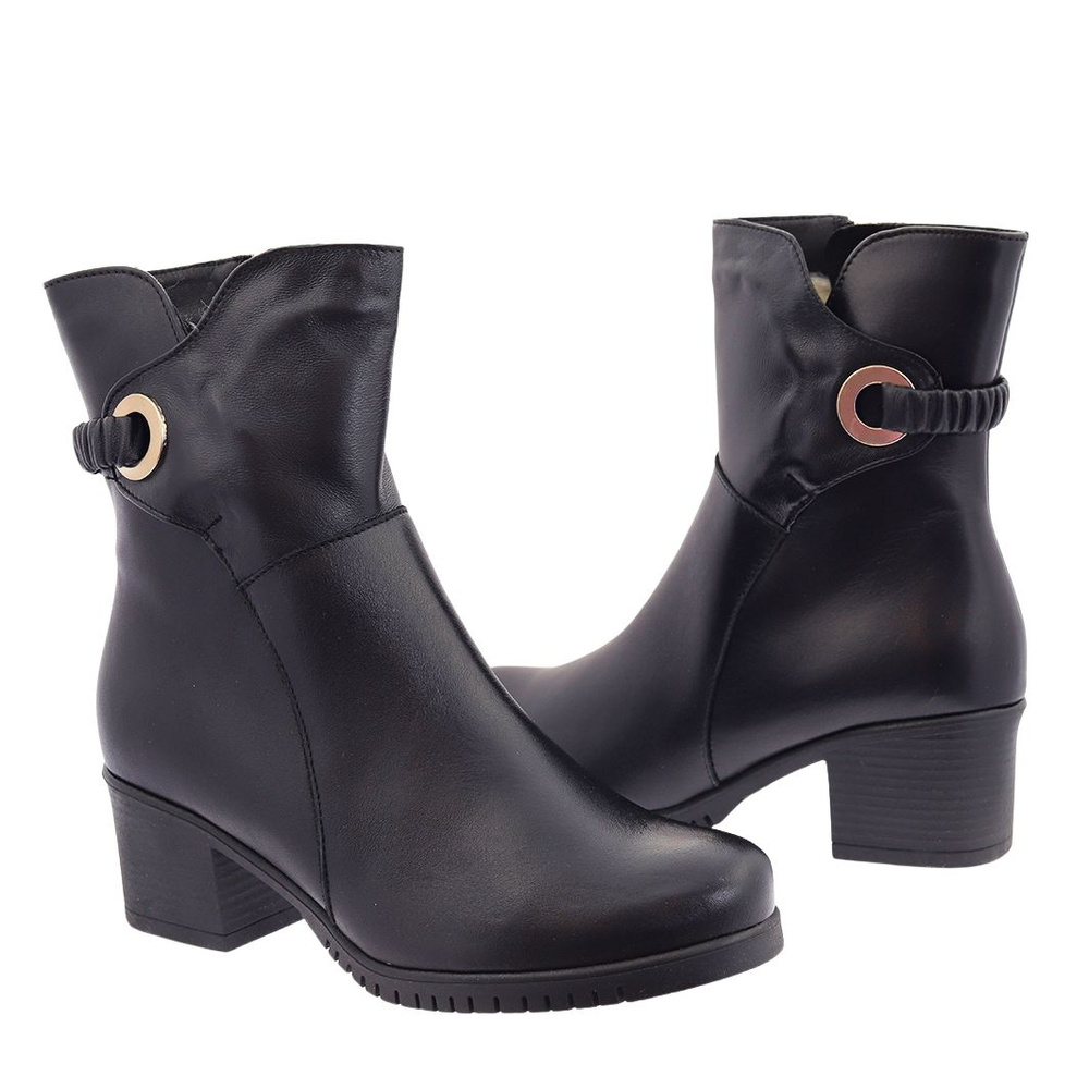 Чорні шкіряні чоботи з польською колодкою