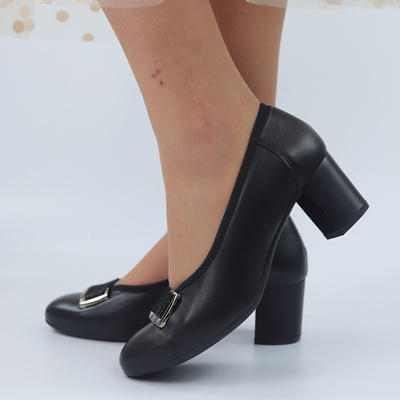 Човники шкіряні з пряжкою на колодці, чорні Галант