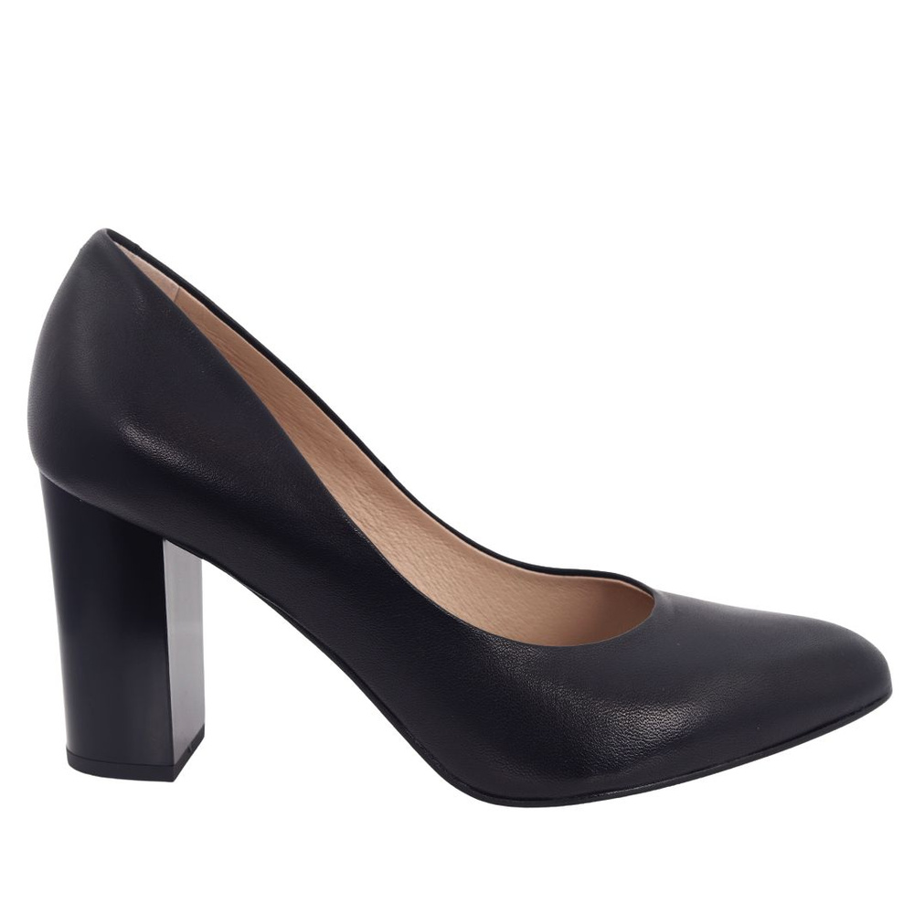 Чорні шкіряні туфлі на каблуці Kaniowski