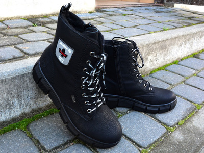 Trapery RIEKER X3410-00 czarne sznurowane