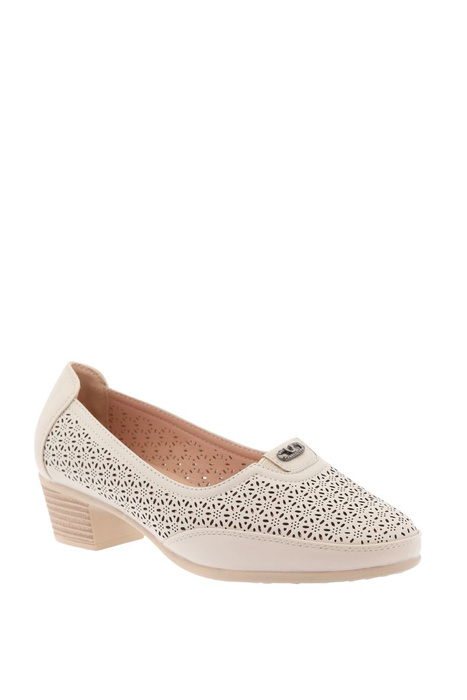 Бежеві ажурні сліпони