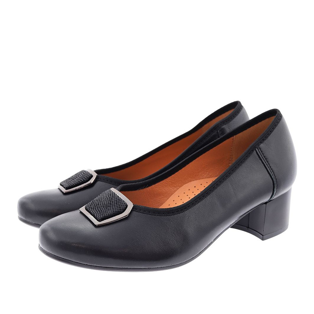 Чорні шкіряні човники на колодці з декором