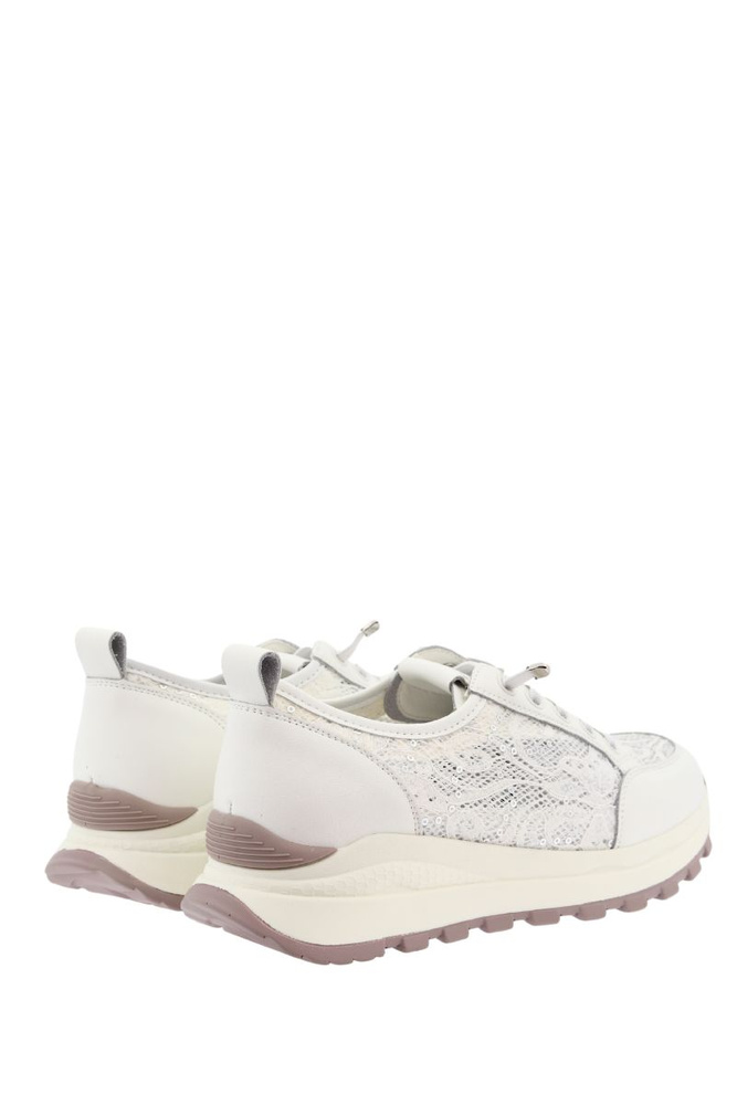 Półbuty białe z koronką sznurowane