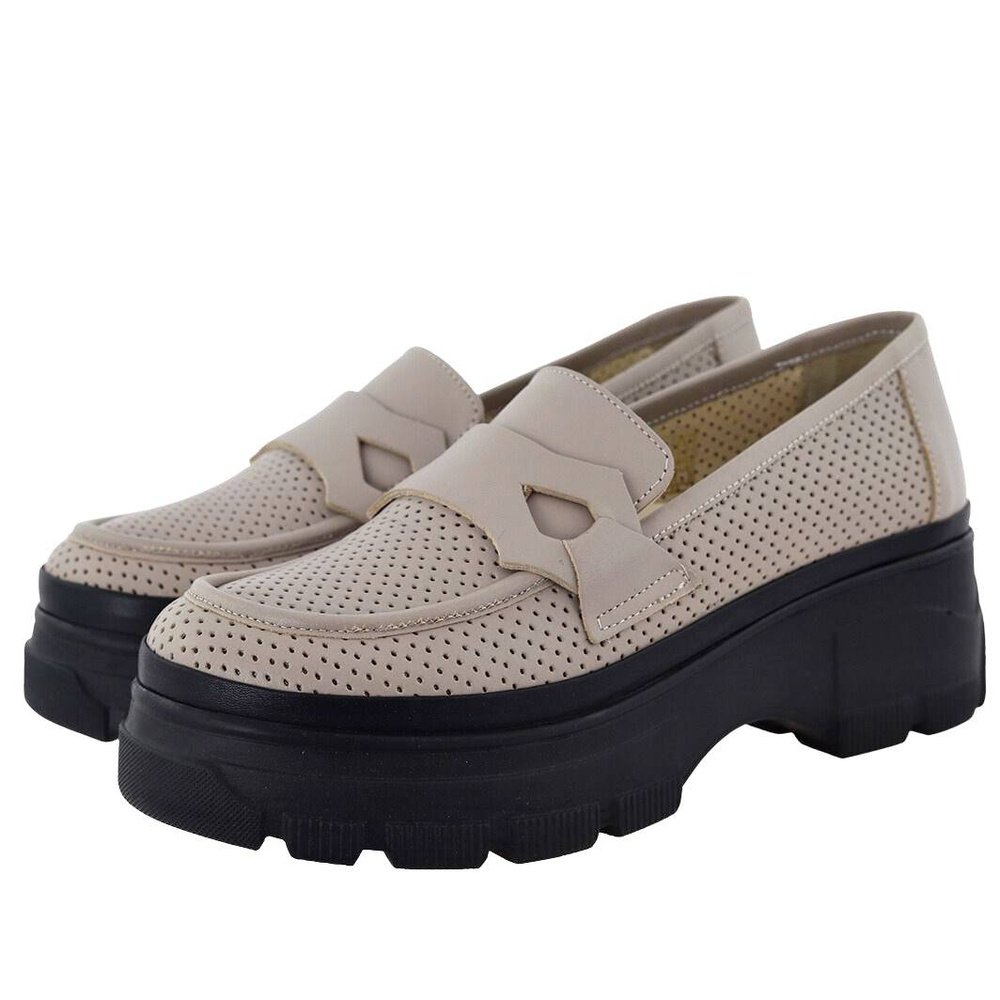 Жіночі туфлі кольору капучіно на потовщеній підошві Ravini