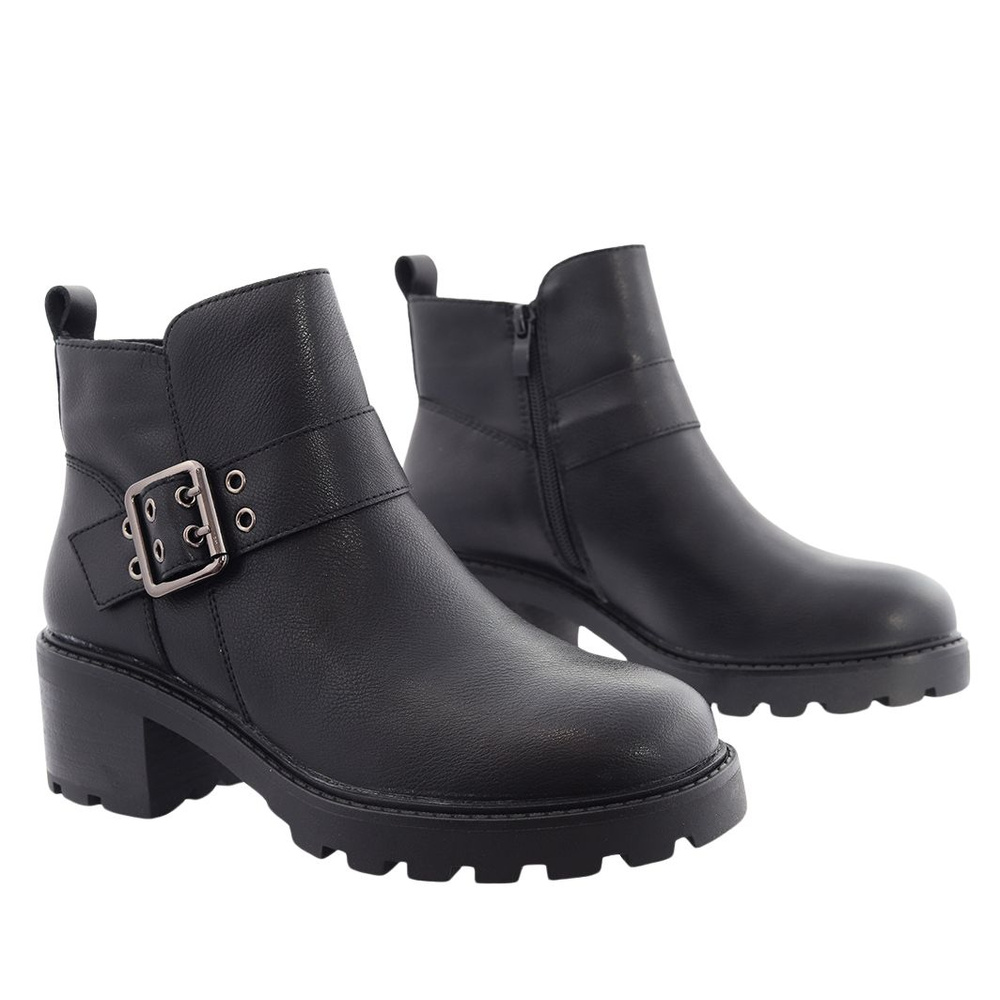 Чорні шкіряні чоботи з колодкою, утеплені на блискавці