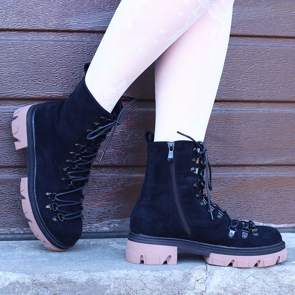 Sznurowane trapery zamszowe czarne Vinceza