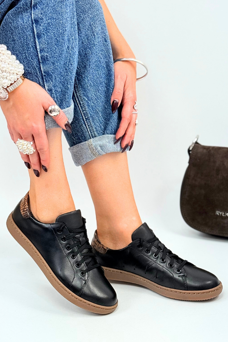 Чорні сліпони Ryłko з натуральної велюрової шкіри