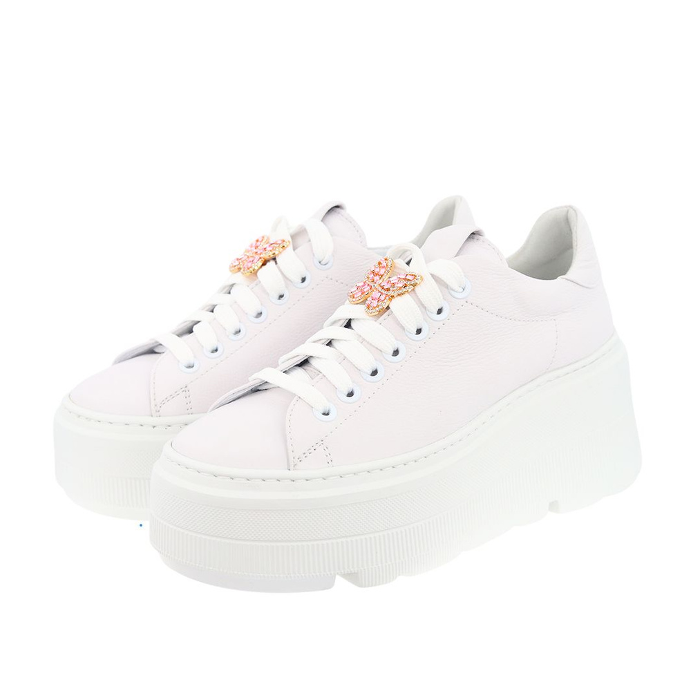 Sneakersy skórzane białe z motylkiem na sznurówkach Nobo