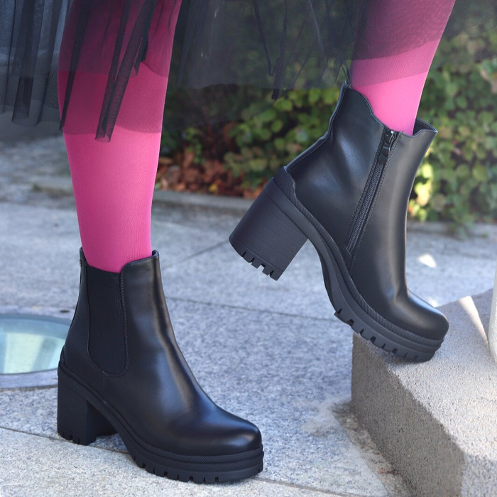 Чорні черевики челсі з колодкою T. Sokolski