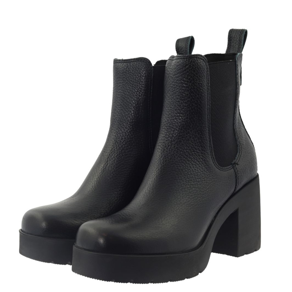 Botki sztyblety skórzane czarne na słupku Ryłko